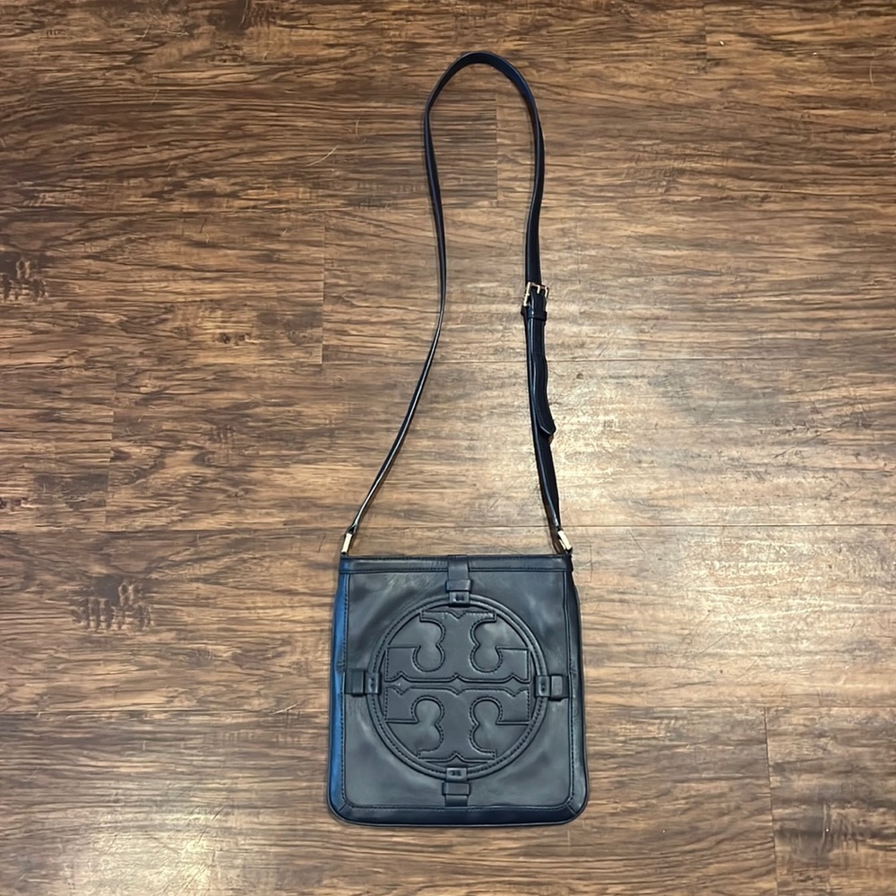 Tory Burch crossbody purse